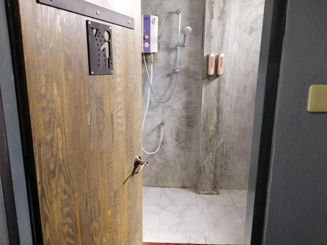 Chang Bed And Bar Hostel (Adults Only) Surat Thani Exterior photo
